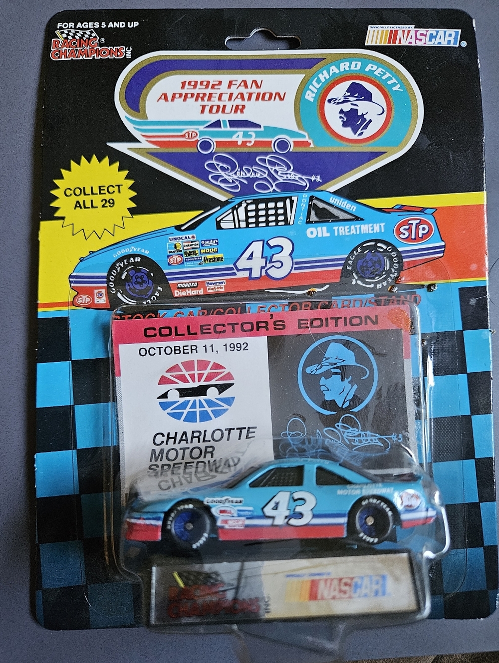 Richard Petty #43 STP 1992 Fan Appreciation Tour 1:64 Scale Diecast Charlotte